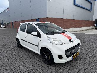 skadebil auto Peugeot 107 1.0 12V Sublime AIRCO 2010/3