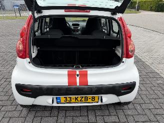 Peugeot 107 1.0 12V Sublime AIRCO picture 17