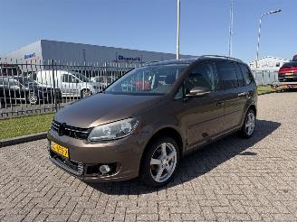 Vaurioauto  passenger cars Volkswagen Touran 1.4 TSI 103Kw Clima 2010/12