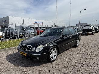 Coche accidentado Mercedes E-klasse E350 Avantgarde 2005/12