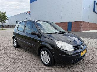 Renault Scenic 1.6 16V 82Kw Clima picture 4