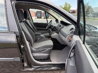 Renault Scenic 1.6 16V 82Kw Clima picture 19