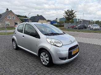 Vaurioauto  passenger cars Citroën C1 1.0 12V Seduction 2009/8