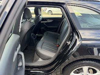 Audi A4 2.0 TDI Aut. S edition Clima - Navi - Pano picture 15