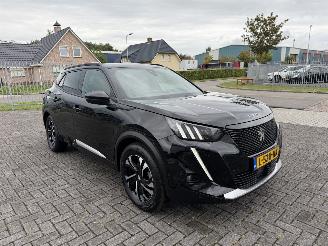 Peugeot e-2008 EV GT 50 kWh picture 5