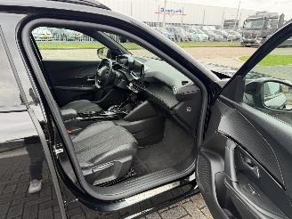 Peugeot e-2008 EV GT 50 kWh picture 22
