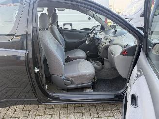 Toyota Yaris 1.3 16 VVT-i Luna picture 14