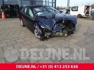 Purkuautot passenger cars Volvo V-40 V40 (MV), Hatchback 5-drs, 2012 / 2019 2.0 D2 16V 2015/12