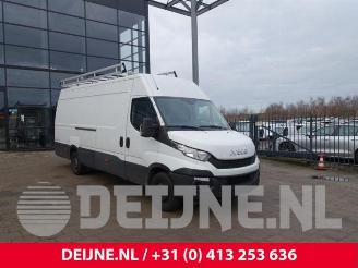 Uttjänta bilar auto Iveco New Daily New Daily VI, Van, 2014 33S15, 35C15, 35S15 2015/9