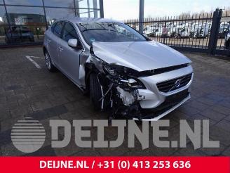 Auto da rottamare Volvo V-40 V40 (MV), Hatchback 5-drs, 2012 / 2019 2.0 T3 16V 2016