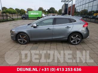 Volvo V-40 V40 (MV), Hatchback 5-drs, 2012 / 2019 2.0 D4 16V picture 4
