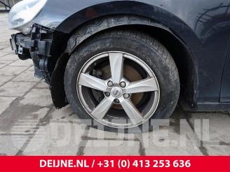 Volvo V-40 V40 (MV), Hatchback 5-drs, 2012 / 2019 2.0 D2 16V picture 10