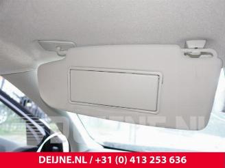 Volvo V-40 V40 (MV), Hatchback 5-drs, 2012 / 2019 2.0 D2 16V picture 31