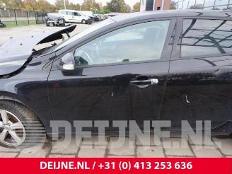 Volvo V-40 V40 (MV), Hatchback 5-drs, 2012 / 2019 2.0 D2 16V picture 16