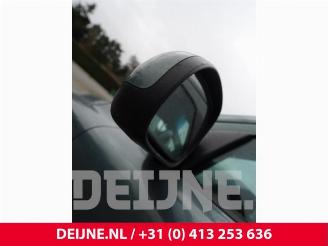 Volvo V-70 V70 (SW), Combi, 1999 / 2008 2.4 20V 170 picture 12