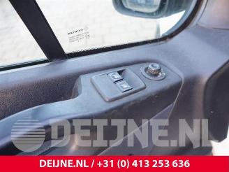 Opel Vivaro Vivaro, Van, 2014 / 2019 1.6 CDTI 115 picture 17