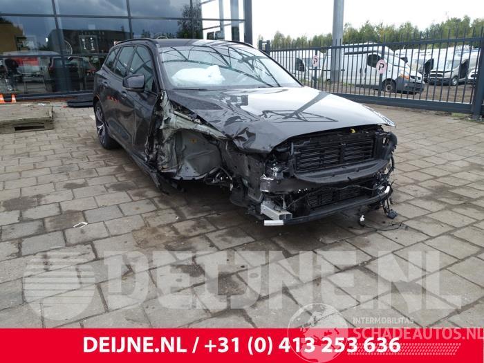 Volvo V-60 V60 II (ZW), Combi, 2018 2.0 B3 16V Mild Hybrid