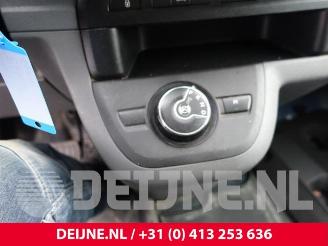 Peugeot Expert Expert (V1/VA/VB/VE/VF/VT/VY), Van, 2016 2.0 Blue HDi 180 16V picture 29