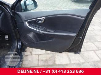 Volvo V-40 V40 (MV), Hatchback 5-drs, 2012 / 2019 1.6 D2 picture 28