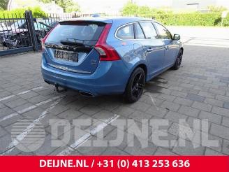 Volvo V-60 V60 I (FW/GW), Combi, 2010 / 2018 2.4 D6 20V Plug-in Hybrid AWD picture 7