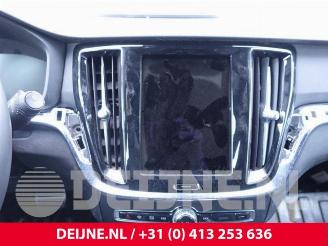 Volvo V-60 V60 II (ZW), Combi, 2018 2.0 T6 16V Twin Engine picture 32