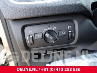 Volvo V-40 V40 (MV), Hatchback 5-drs, 2012 / 2019 1.6 D2 picture 20