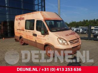 Salvage car Iveco Daily New Daily IV, Van, 2006 / 2011 35C18V, 35C18V/P, 35S18V, 35S18V/P 2007/4