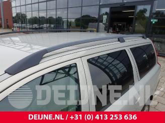Volvo V-70 V70 (SW), Combi, 1999 / 2008 2.4 20V 170 picture 16