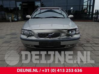 Volvo V-70 V70 (SW), Combi, 1999 / 2008 2.4 20V 170 picture 2