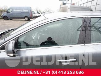 Volvo V-40 V40 (MV), Hatchback 5-drs, 2012 / 2019 2.0 D4 16V picture 14