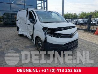 Dezmembrări autoturisme Toyota ProAce ProAce, Van, 2016 1.6 D-4D 115 16V 2019/8