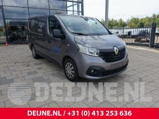 Vrakbiler auto Renault Trafic Trafic (1FL/2FL/3FL/4FL), Van, 2014 1.6 dCi Twin Turbo 2017/3