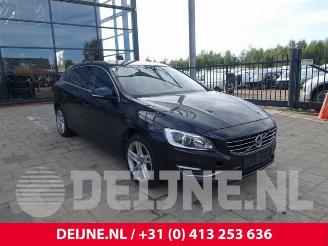 Vrakbiler auto Volvo V-60 V60 I (FW/GW), Combi, 2010 / 2018 2.4 D6 20V Plug-in Hybrid AWD 2014/6