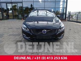 Volvo V-60 V60 I (FW/GW), Combi, 2010 / 2018 2.4 D6 20V Plug-in Hybrid AWD picture 2