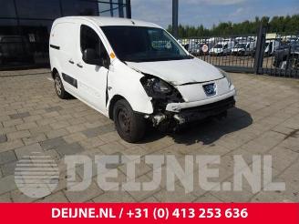 Salvage car Peugeot Partner Partner (GC/GF/GG/GJ/GK), Van, 2008 / 2018 1.6 HDI 110 16V 2011/10