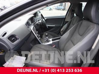 Volvo V-60 V60 I (FW/GW), Combi, 2010 / 2018 1.6 T3 16V picture 19