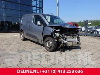 Coche siniestrado Opel Combo Combo Cargo, Van, 2018 1.5 CDTI 130 2020/11