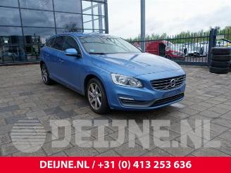 Coche siniestrado Volvo V-60 V60 I (FW/GW), Combi, 2010 / 2018 1.6 DRIVe 2014/3