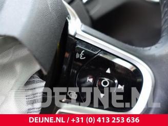 Volvo V-60 V60 II (ZW), Combi, 2018 2.0 T8 16V Plug-in Hybrid AWD picture 24