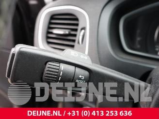 Volvo V-40 V40 (MV), Hatchback 5-drs, 2012 / 2019 2.0 D2 16V picture 23