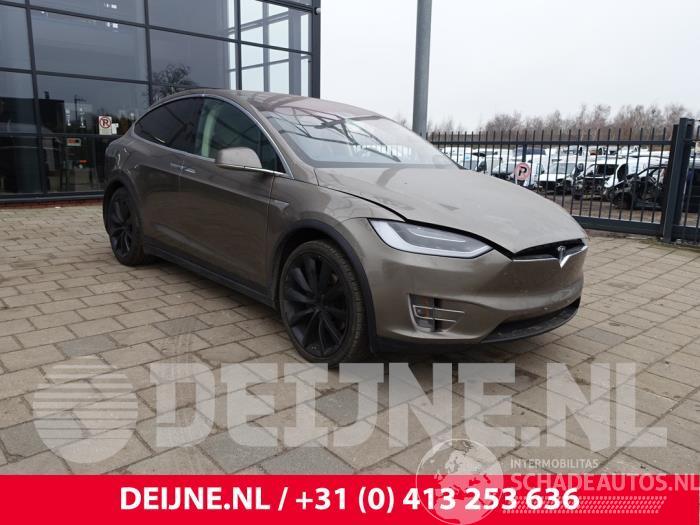 Tesla Model X Model X, SUV, 2013 / 2026 P90D