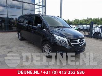 Coche siniestrado Mercedes V-klasse V (447.8), MPV, 2014 2.1 250 BlueTEC, 250 d 16V 2017/12