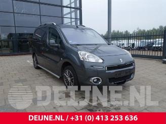 Coche siniestrado Peugeot Partner Partner (GC/GF/GG/GJ/GK), Van, 2008 / 2018 1.6 HDI 90 2013/12