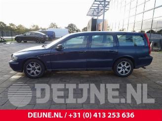 Volvo V-70 V70 (SW), Combi, 1999 / 2008 2.4 20V 170 picture 4