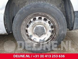 Volkswagen Caddy Caddy III (2KA,2KH,2CA,2CH), Van, 2004 / 2015 1.6 TDI 16V picture 32