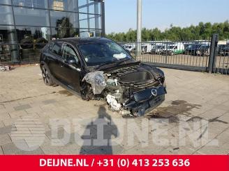 Salvage car Volvo C-40 C40 Recharge (XK), SUV, 2021 / 2024 Recharge Twin 78 kWh 2022/4