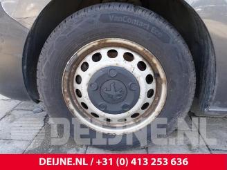 Peugeot Expert Expert (V1/VA/VB/VE/VF/VT/VY), Van, 2016 2.0 Blue HDi 150 16V picture 10