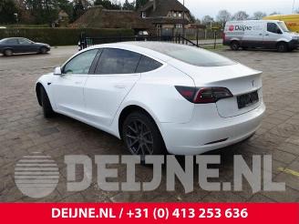 Tesla Model 3 Model 3, Sedan, 2017 Long Range AWD 75 kWh picture 5