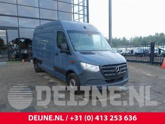 Auto da rottamare Mercedes Sprinter Sprinter 3t (910.6), Van, 2018 / 2025 211 CDI 2.1 D FWD 2019/12