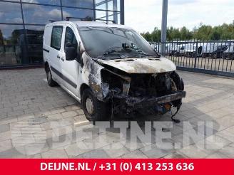 Auto da rottamare Peugeot Expert Expert (G9), Van, 2007 / 2016 2.0 HDi 120 2009/8